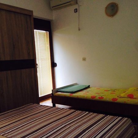 Apartments Svorcan Budva Bilik gambar