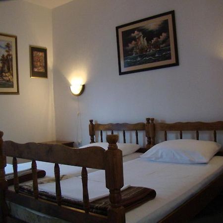 Apartments Svorcan Budva Bilik gambar