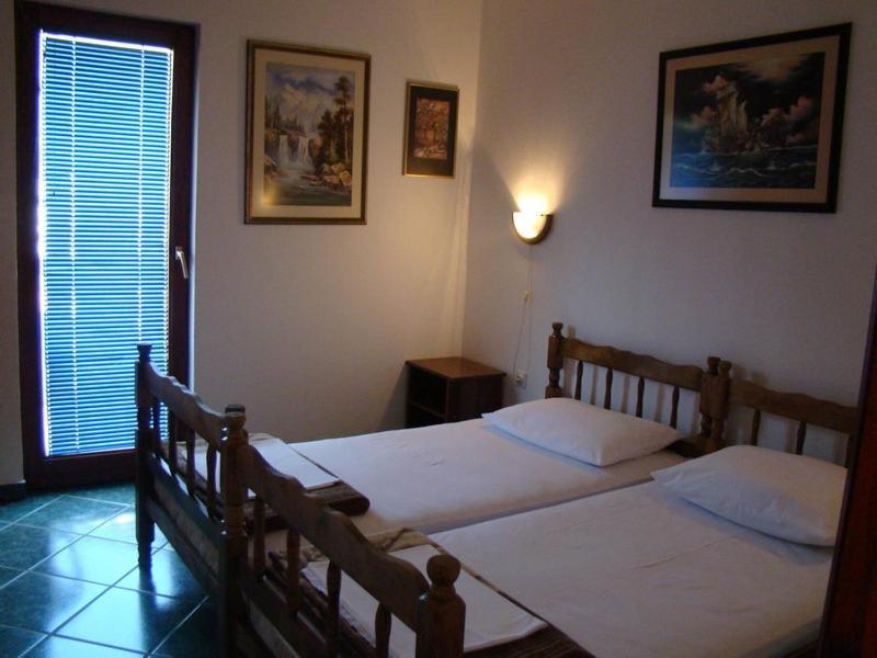 Apartments Svorcan Budva Bilik gambar