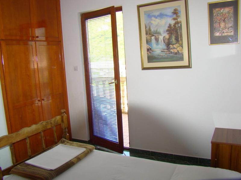 Apartments Svorcan Budva Bilik gambar